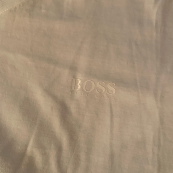 New Men’s Boss Tee White Size M. It’s comfortable and very stylish & slim fit. - Picture 4 of 10